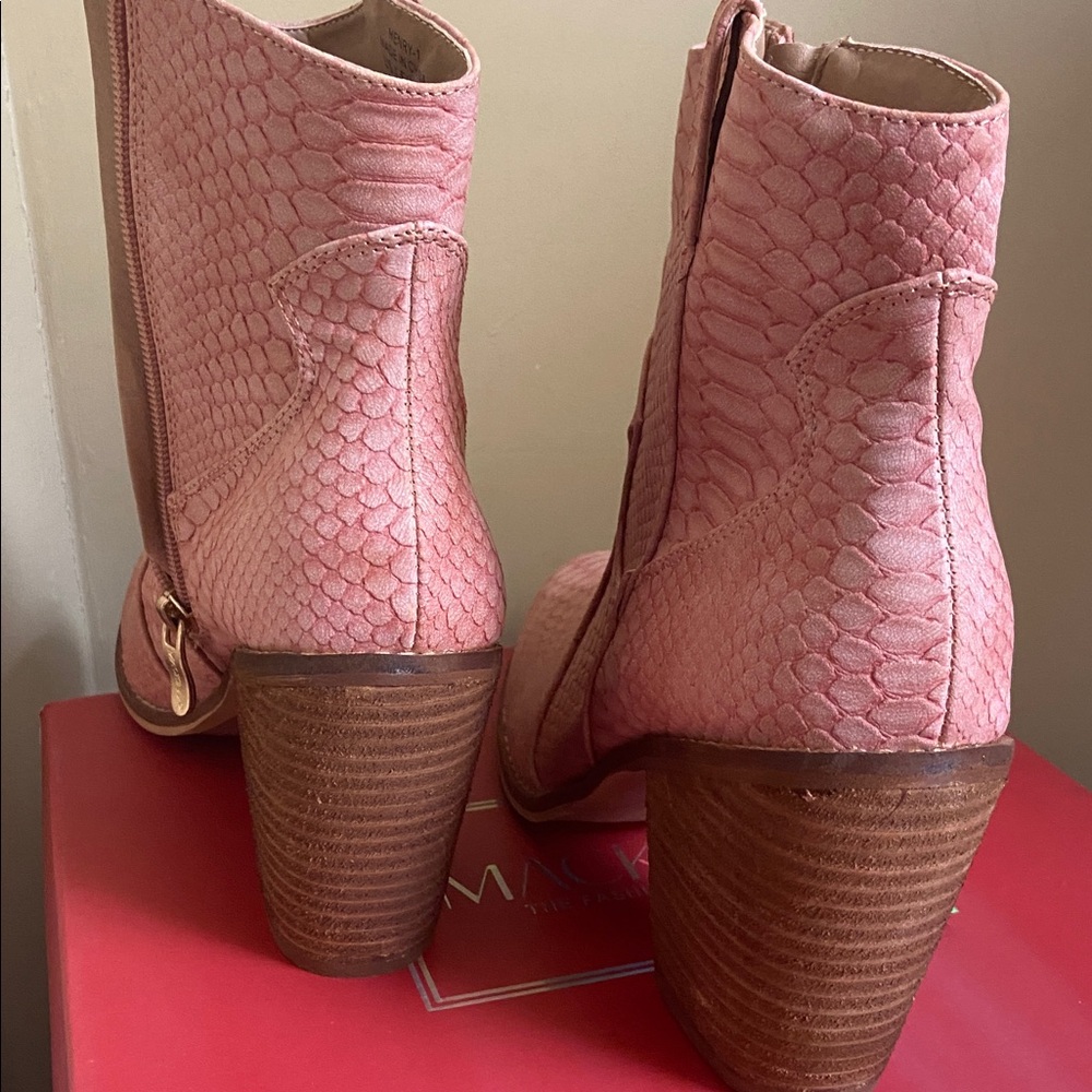 New in Box Mackin J Boots - Picture 6 of 7